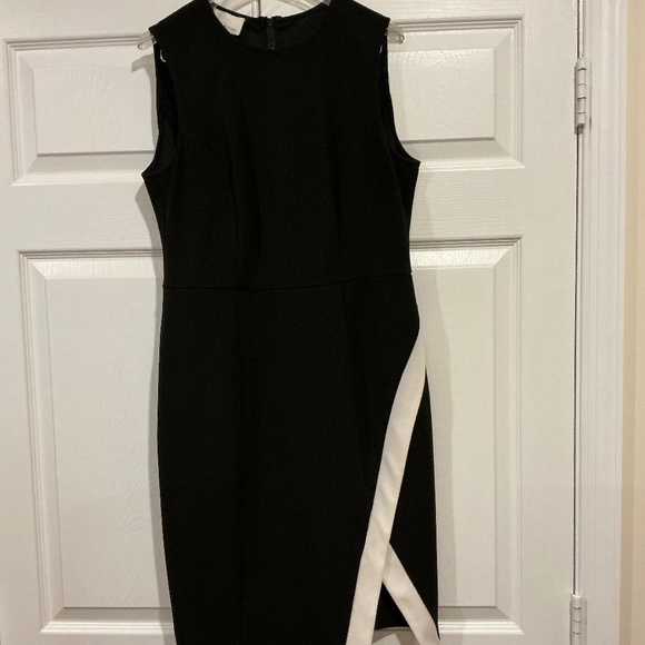 Black Dress with White Trim Size 8 Donna Morgan - Picture 1 of 5